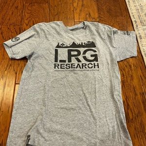 LRG men’s tee